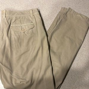 Vineyard Vines pant size 6